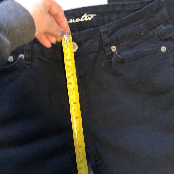 Blue note black capris - Picture 7 of 8